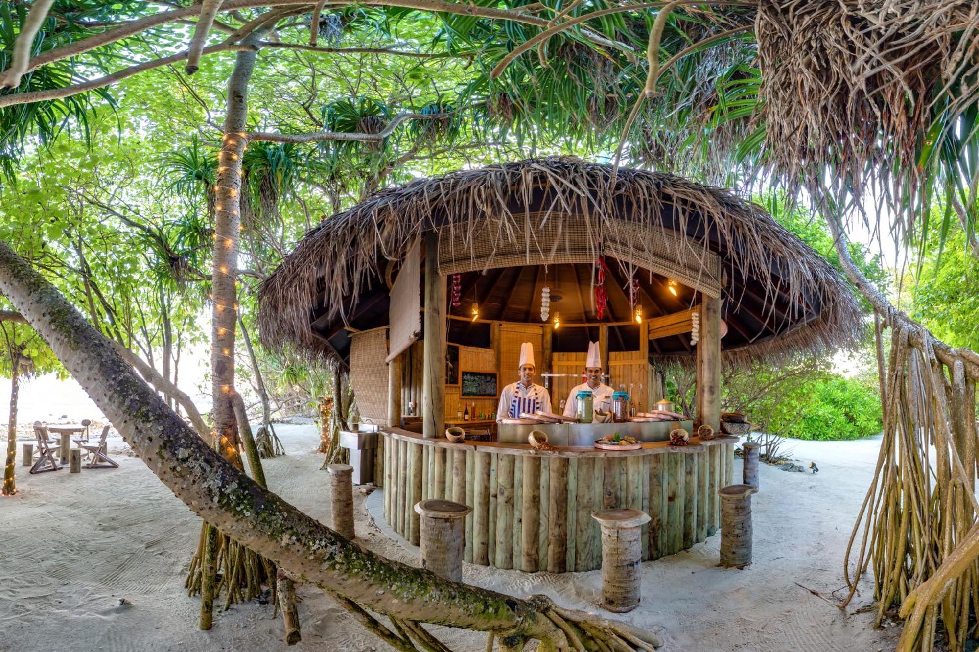 Atmosphere Kanifushi Naifaru