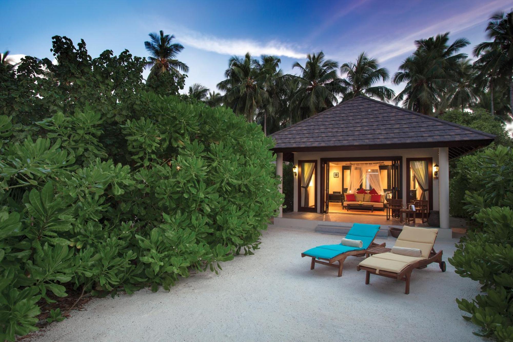 Atmosphere Kanifushi 5*