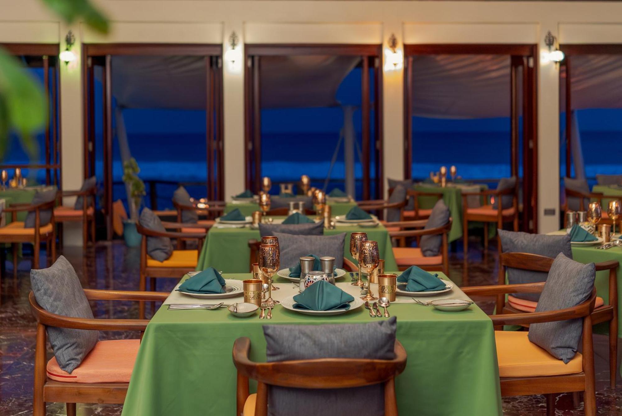 Atmosphere Kanifushi 5*